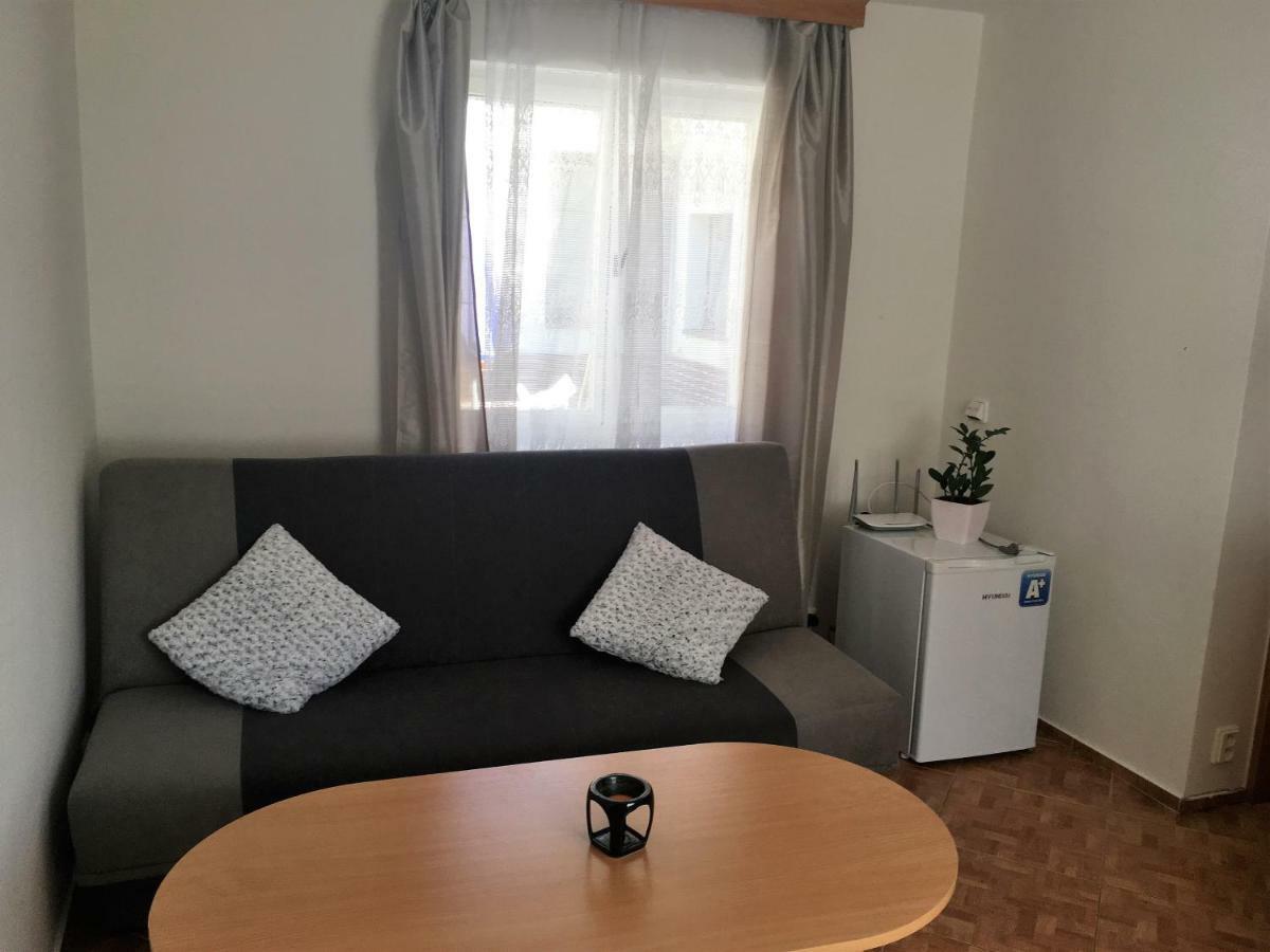 Ferienwohnung Dvacitka Budweis Exterior foto